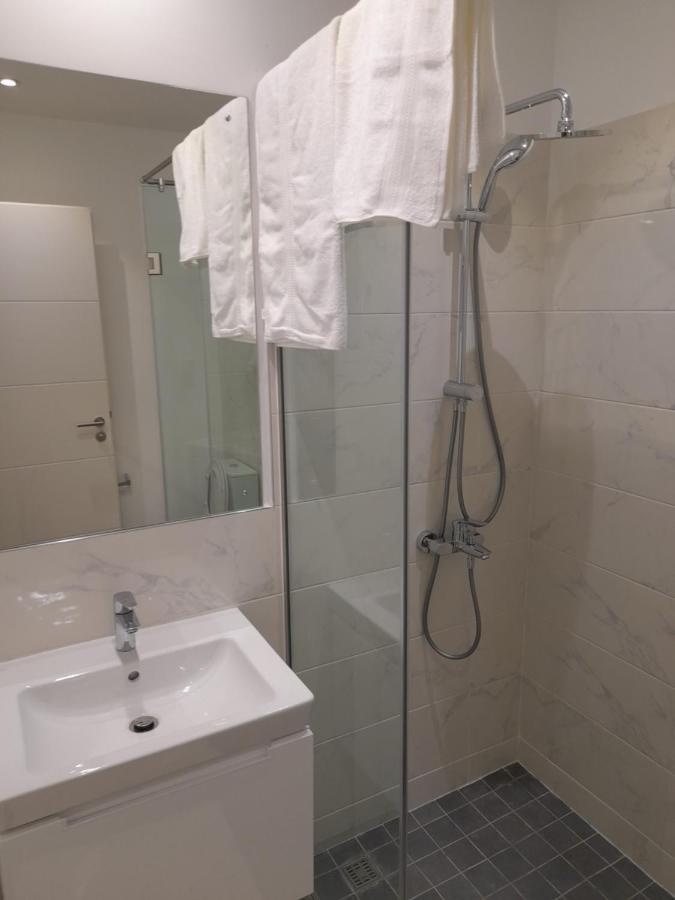 The Lennox D-Plus Apartments Accra Ngoại thất bức ảnh