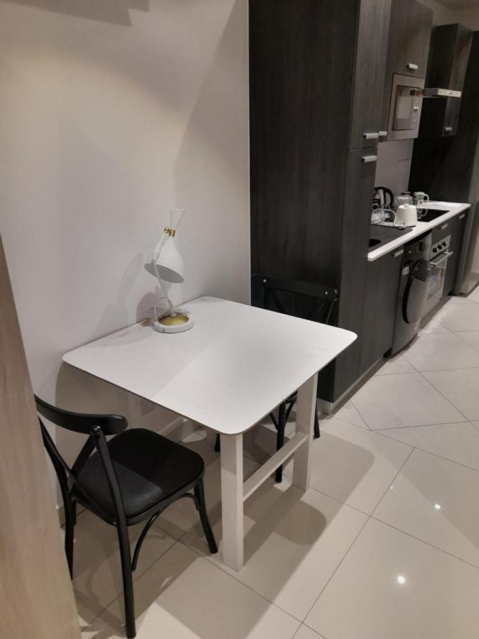 The Lennox D-Plus Apartments Accra Ngoại thất bức ảnh