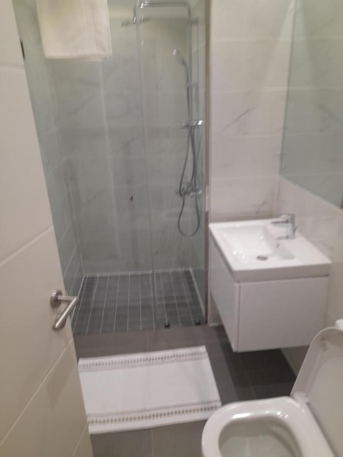 The Lennox D-Plus Apartments Accra Ngoại thất bức ảnh
